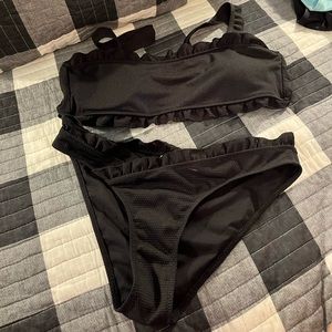 Black bikini